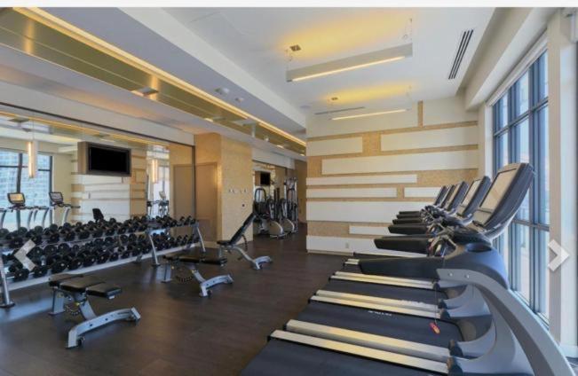 טורונטו Luxury Condo With Cn Tower View מראה חיצוני תמונה