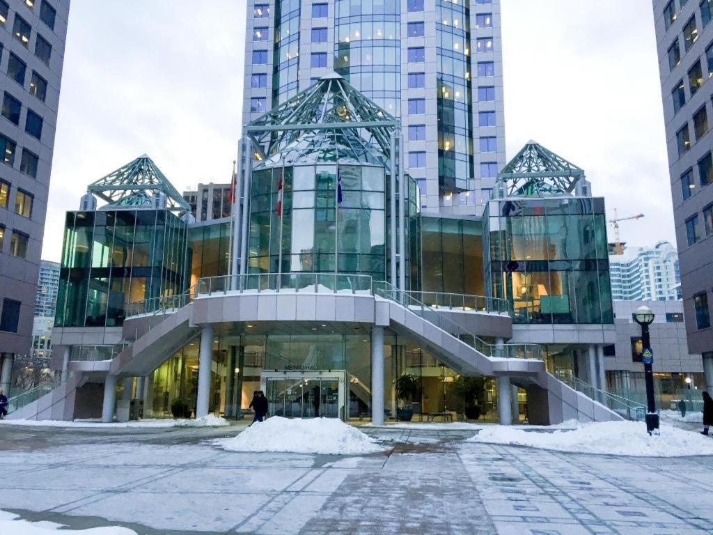טורונטו Luxury Condo With Cn Tower View מראה חיצוני תמונה